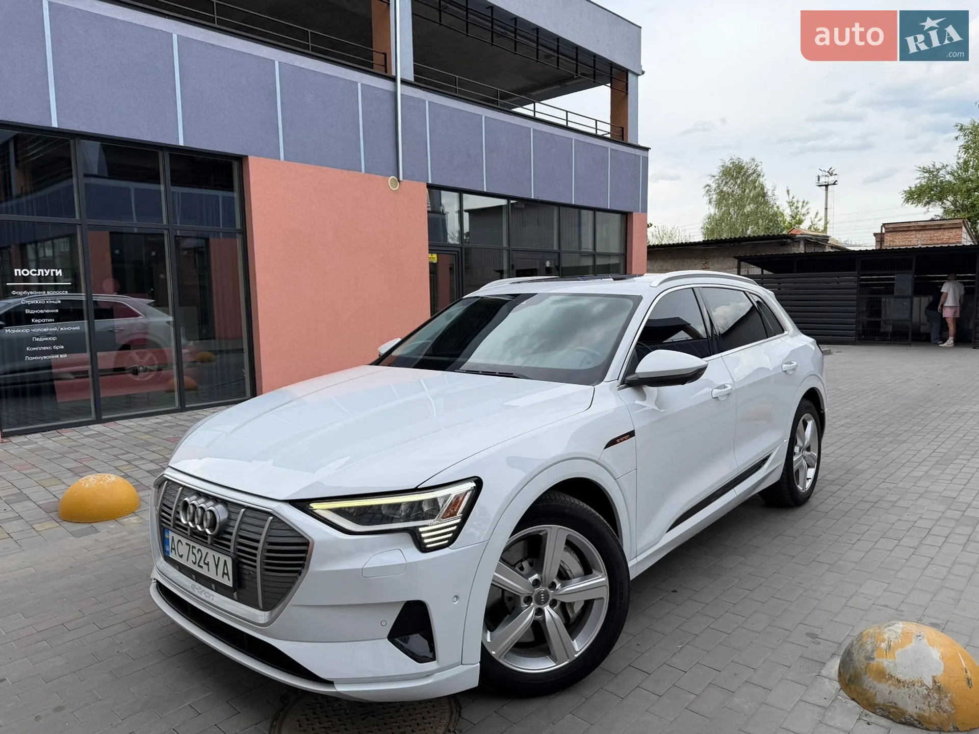 2019 Audi e-tron - мініатюра 3