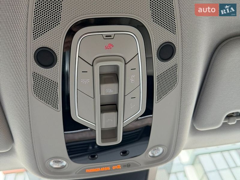 Позашляховик / Кросовер Audi e-tron 2019 в Володимирі