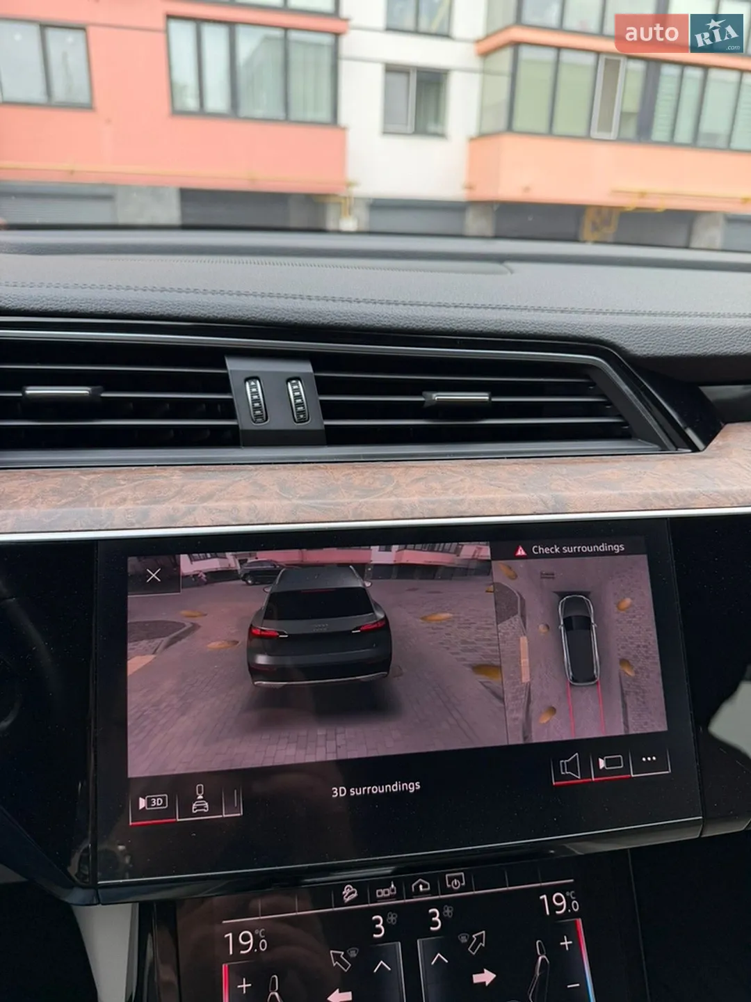 2019 Audi e-tron - мініатюра 70
