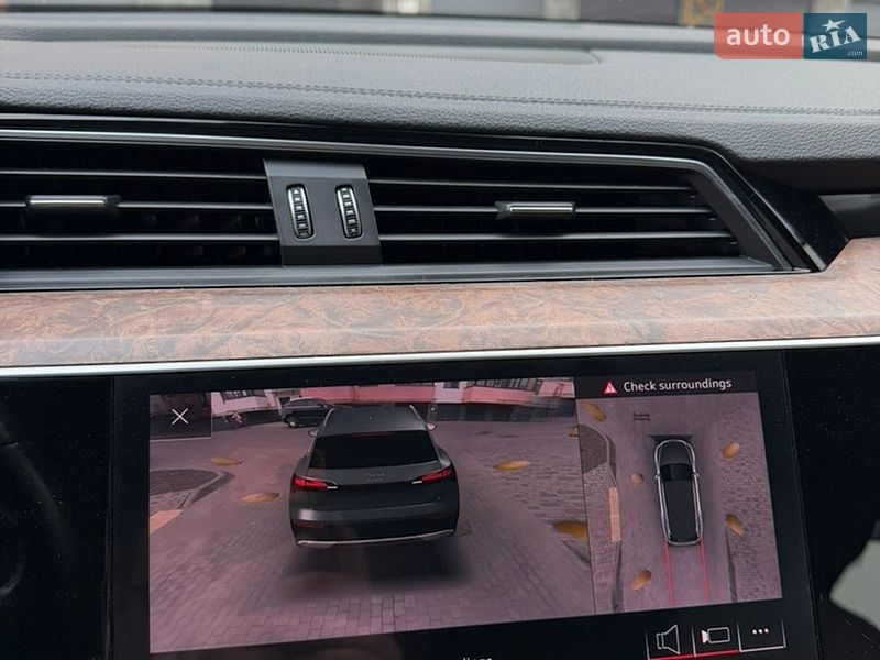 Позашляховик / Кросовер Audi e-tron 2019 в Володимирі