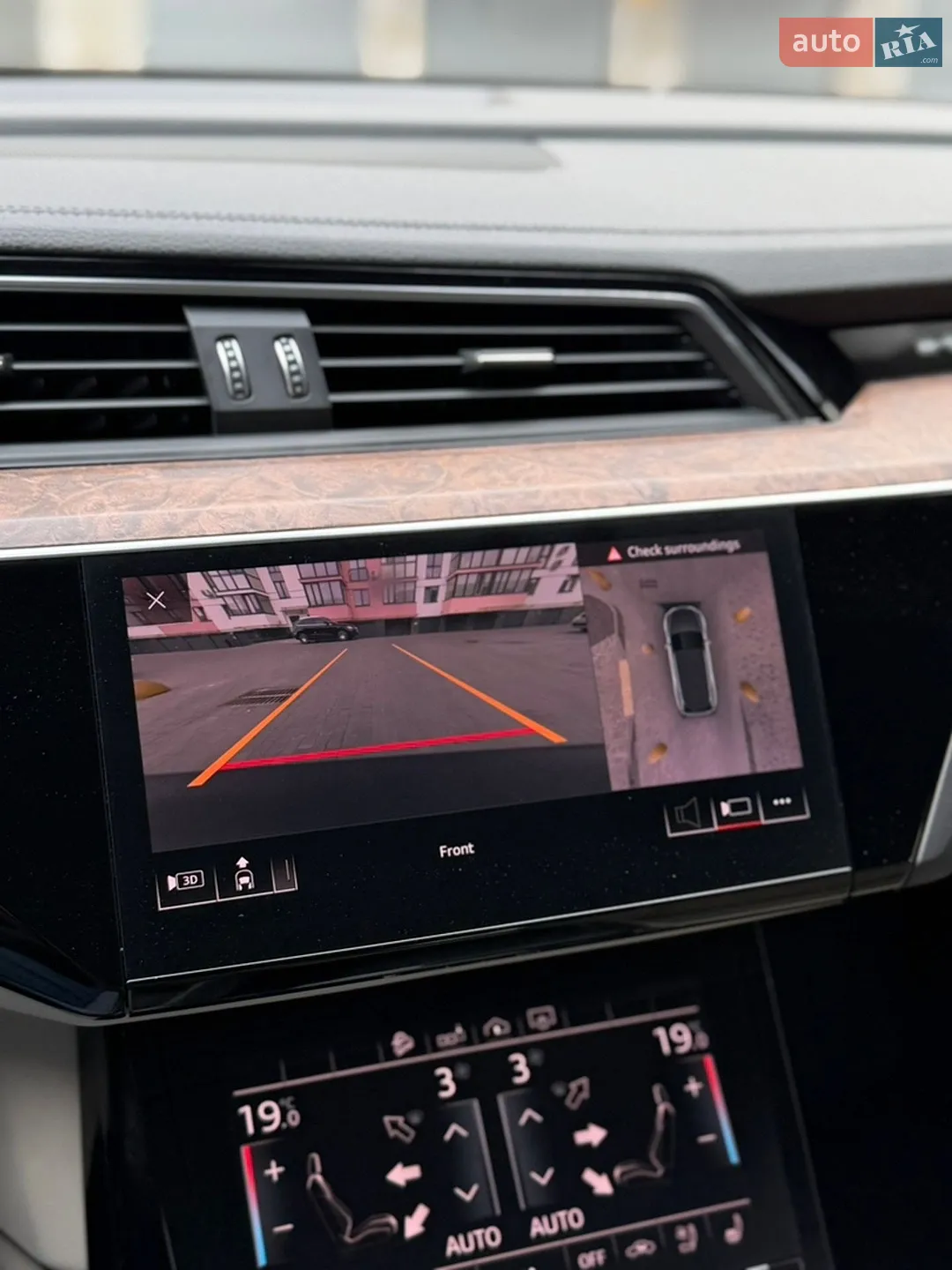 2019 Audi e-tron - мініатюра 75