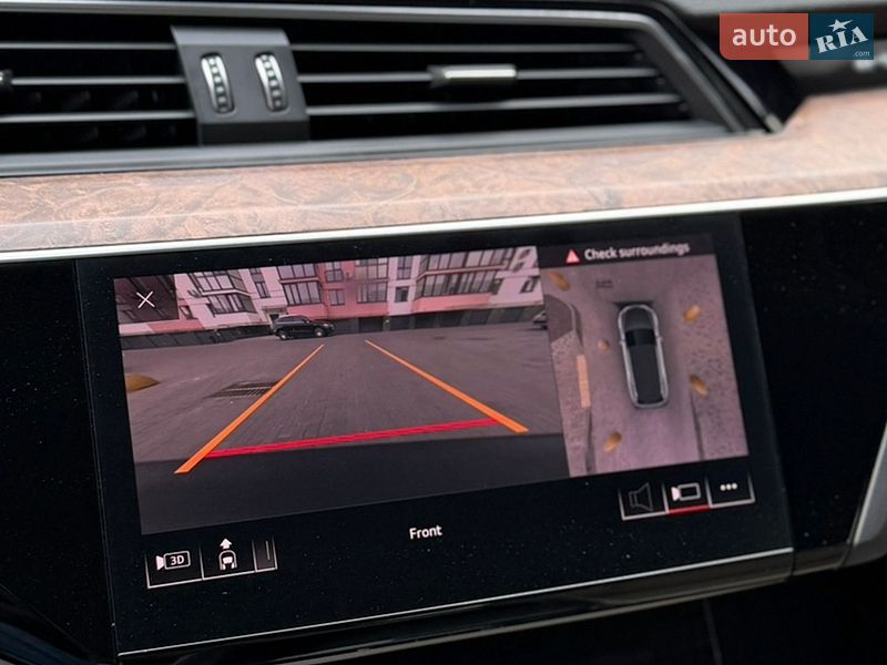 Позашляховик / Кросовер Audi e-tron 2019 в Володимирі