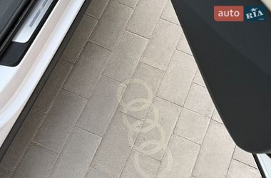 Позашляховик / Кросовер Audi e-tron 2019 в Володимирі
