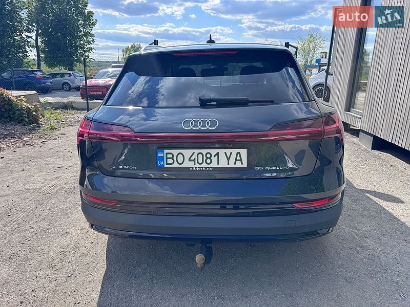 Позашляховик / Кросовер Audi e-tron 2019 в Тернополі