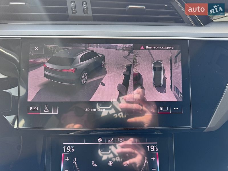 Позашляховик / Кросовер Audi e-tron 2019 в Тернополі