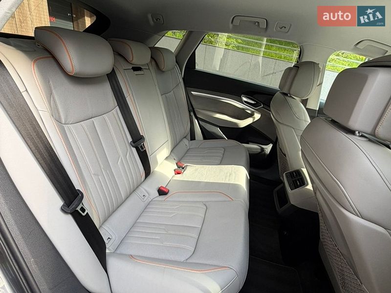 Позашляховик / Кросовер Audi e-tron 2020 в Львові