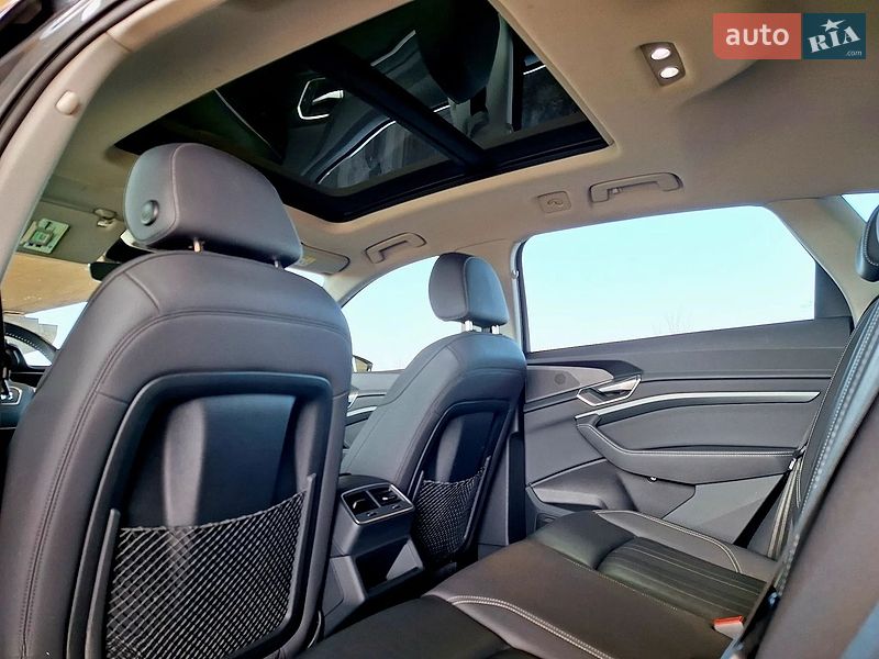 Позашляховик / Кросовер Audi e-tron 2019 в Тернополі