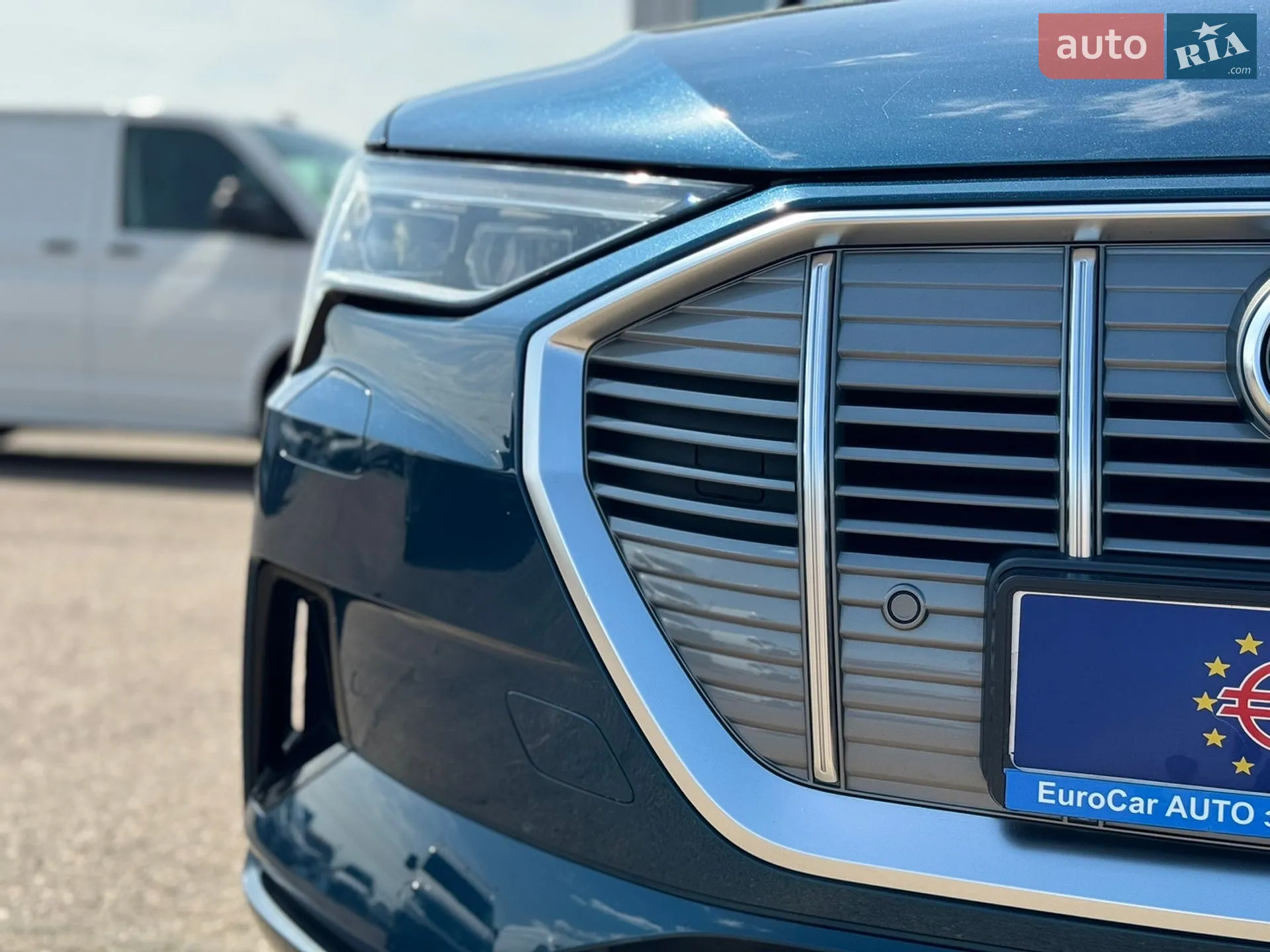 2019 Audi e-tron - мініатюра 21