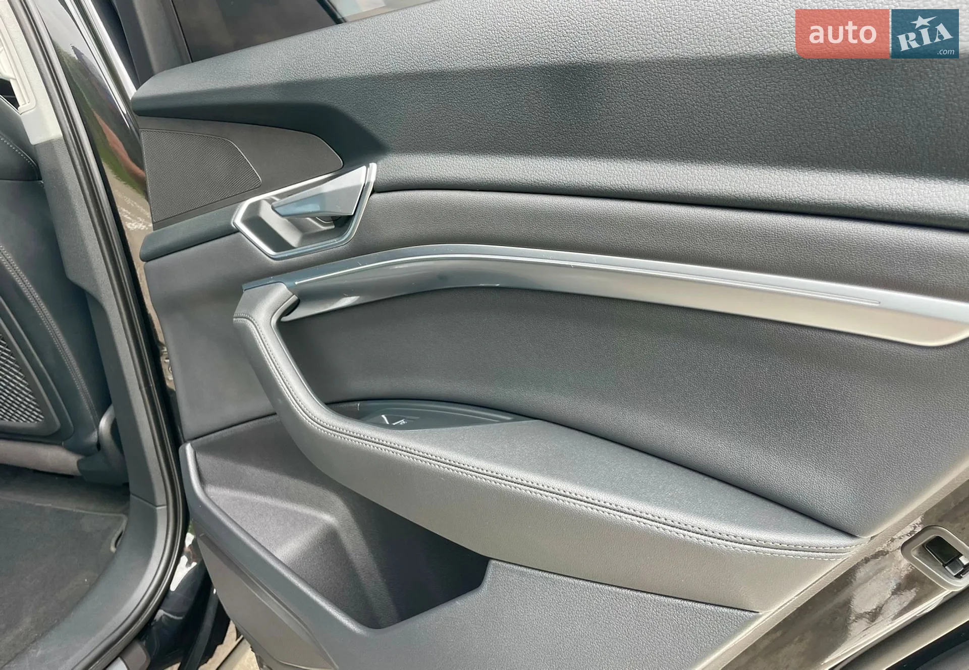 2021 Audi e-tron - мініатюра 24
