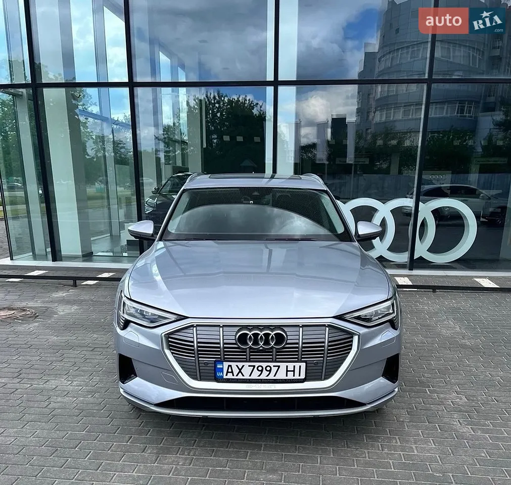 2020 Audi e-tron - мініатюра 18