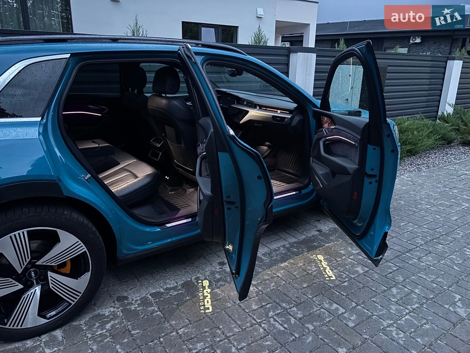 2019 Audi e-tron - мініатюра 6