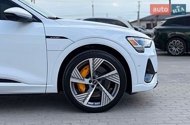 Внедорожник / Кроссовер Audi e-tron 2022 в Львове