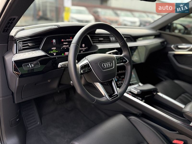 Внедорожник / Кроссовер Audi e-tron 2022 в Львове