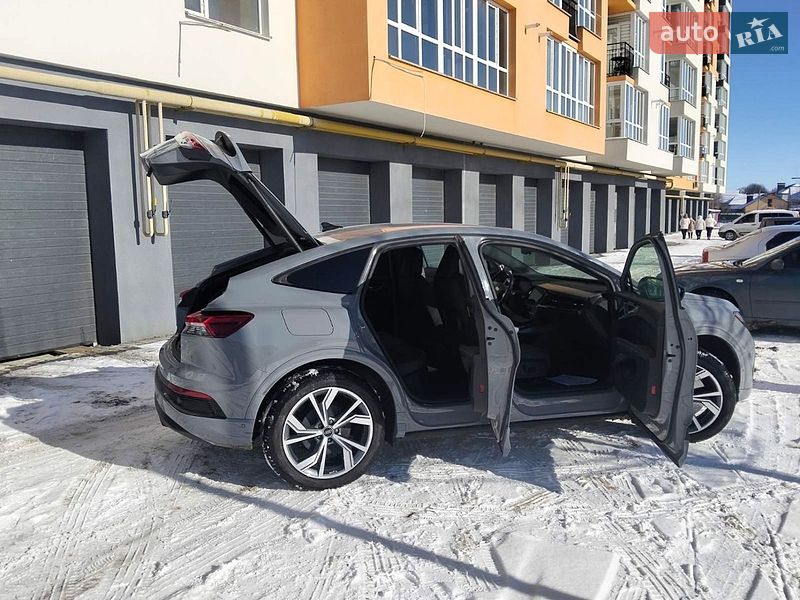 Позашляховик / Кросовер Audi e-tron 2023 в Києві