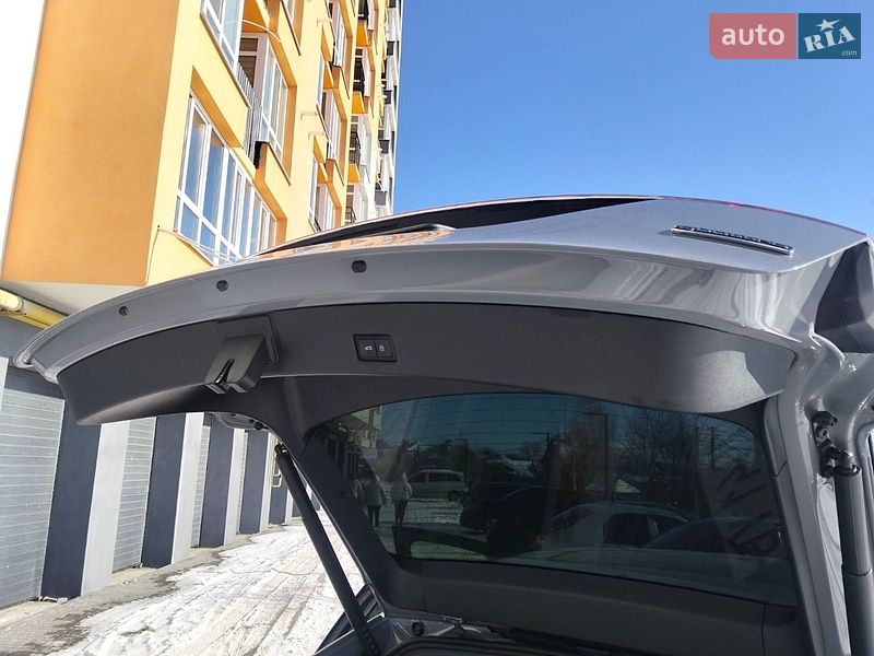 Позашляховик / Кросовер Audi e-tron 2023 в Києві