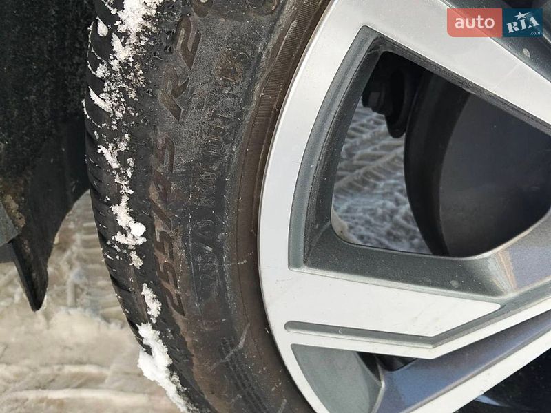 Позашляховик / Кросовер Audi e-tron 2023 в Києві