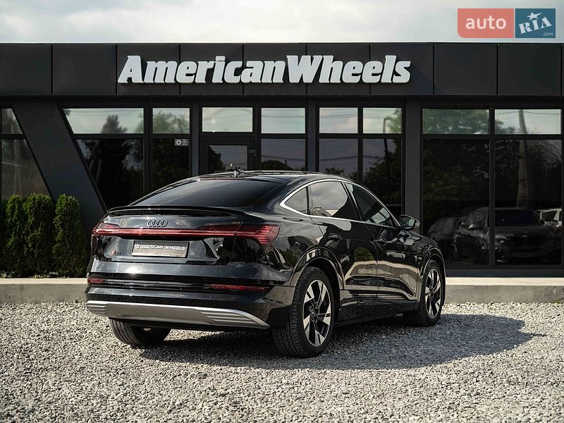 Внедорожник / Кроссовер Audi e-tron 2022 в Черновцах