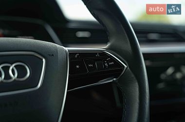 Внедорожник / Кроссовер Audi e-tron 2022 в Черновцах
