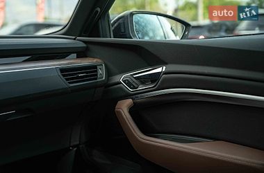 Внедорожник / Кроссовер Audi e-tron 2022 в Черновцах