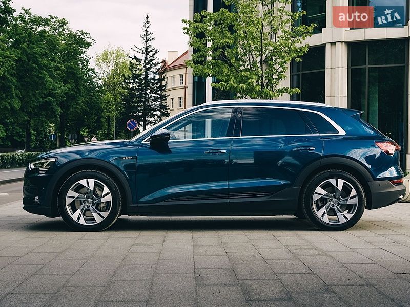 Позашляховик / Кросовер Audi e-tron 2020 в Львові