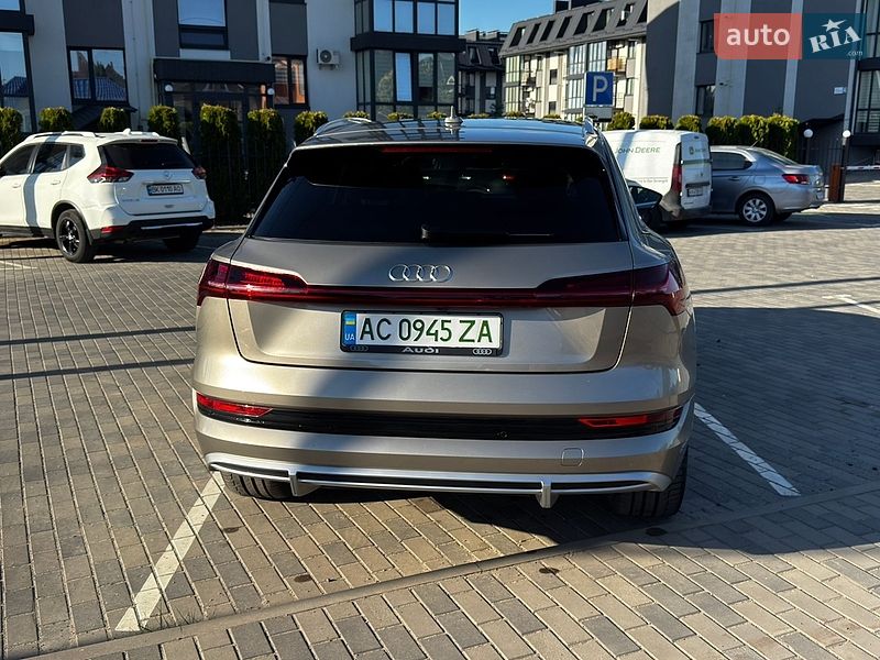 Внедорожник / Кроссовер Audi e-tron 2021 в Луцке