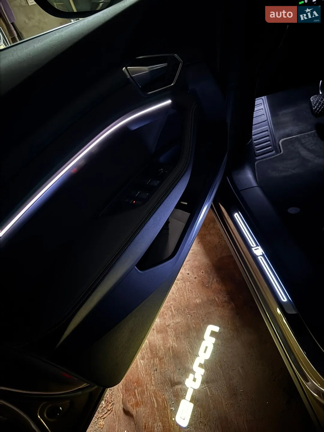 2021 Audi e-tron - мініатюра 35