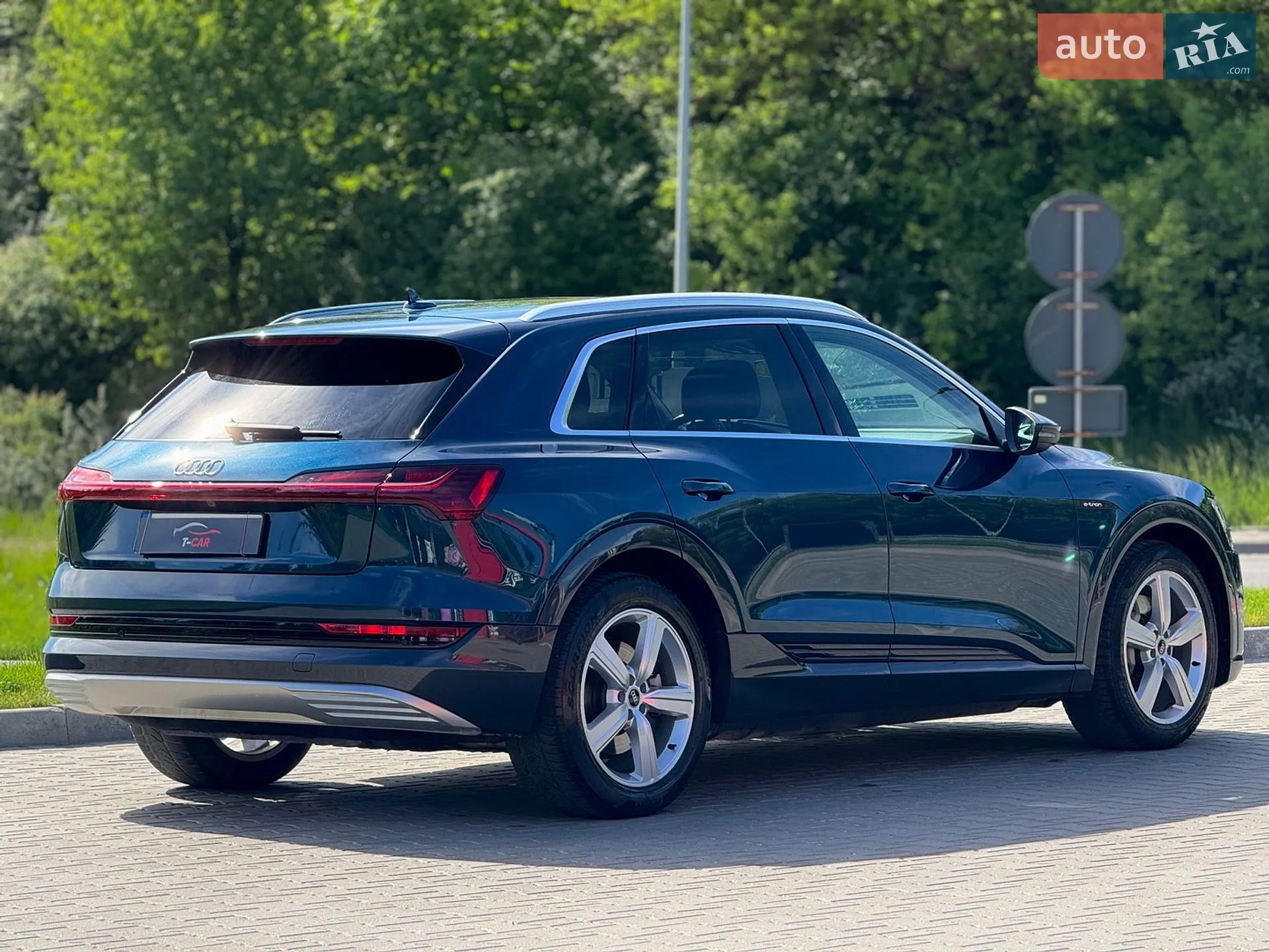 2021 Audi e-tron - мініатюра 13