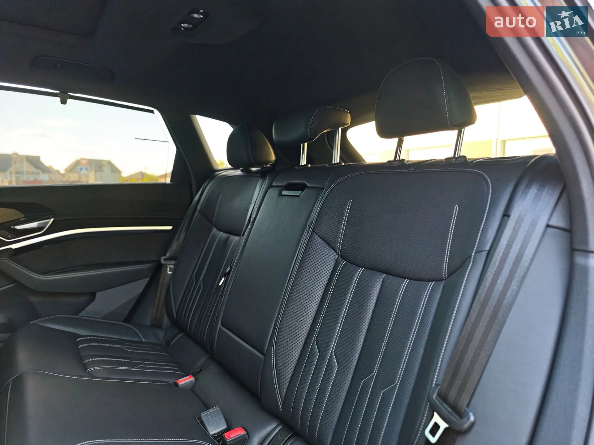 2019 Audi e-tron - мініатюра 18