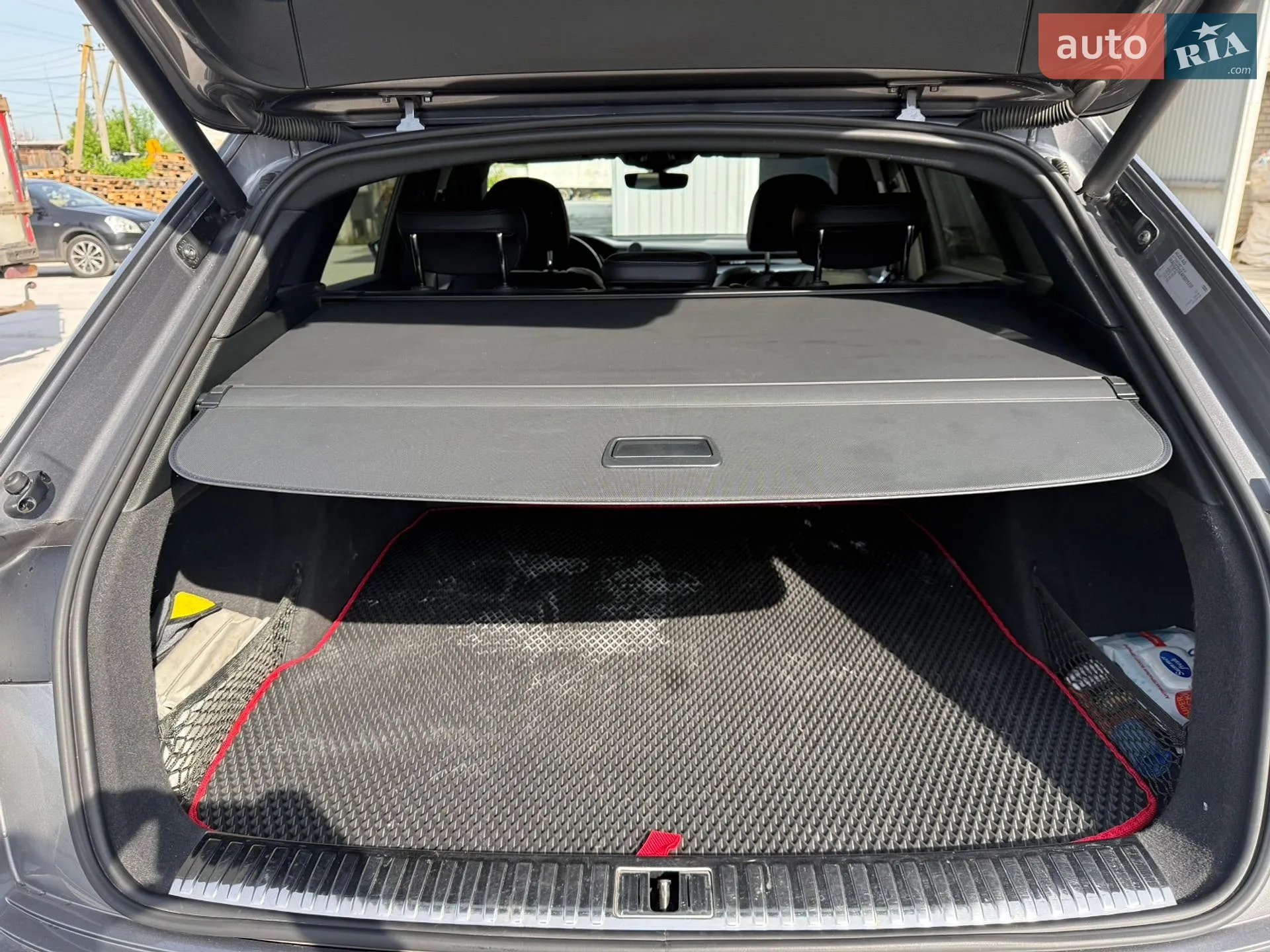 2019 Audi e-tron - мініатюра 10