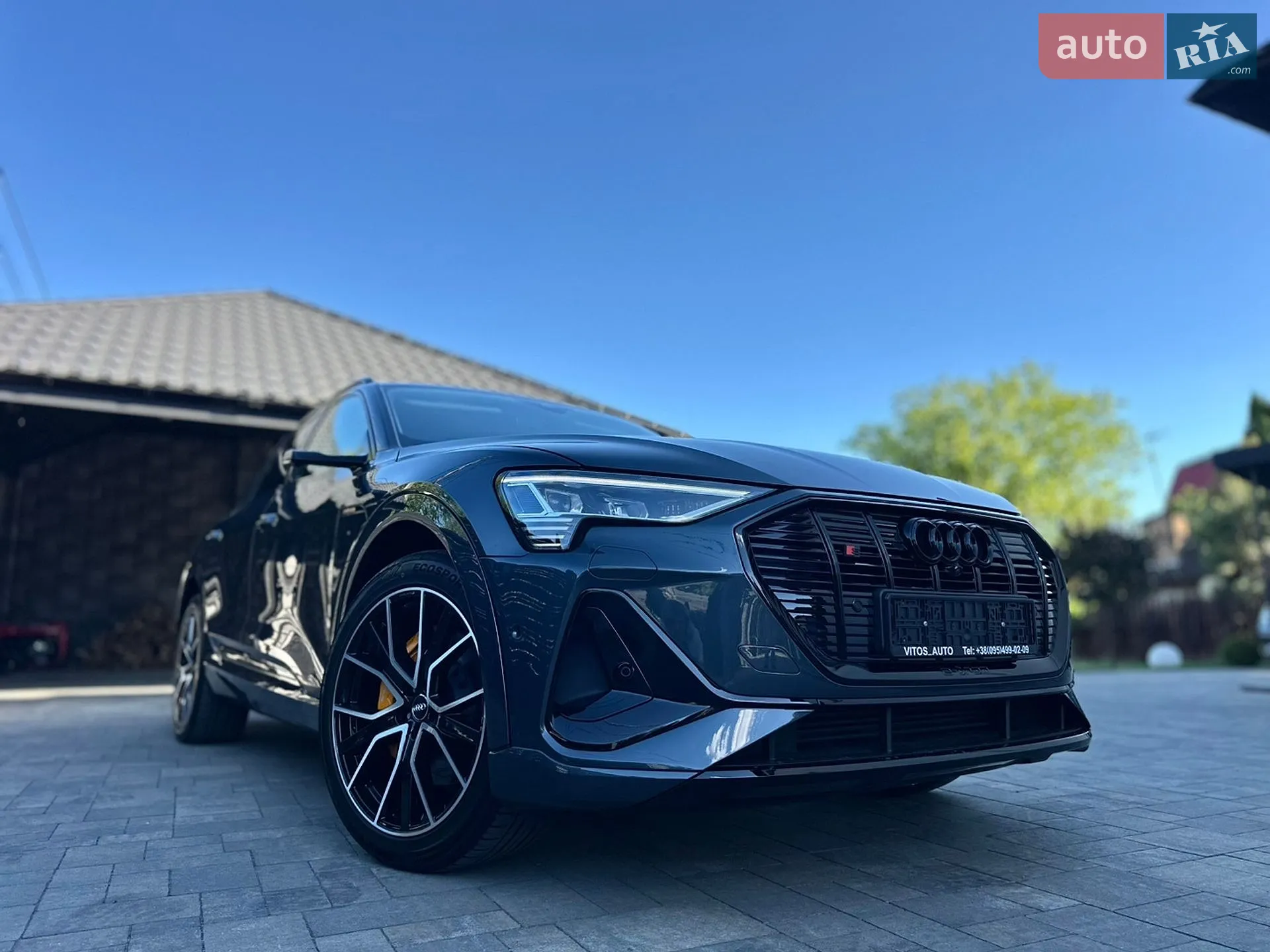 2020 Audi e-tron - мініатюра 2
