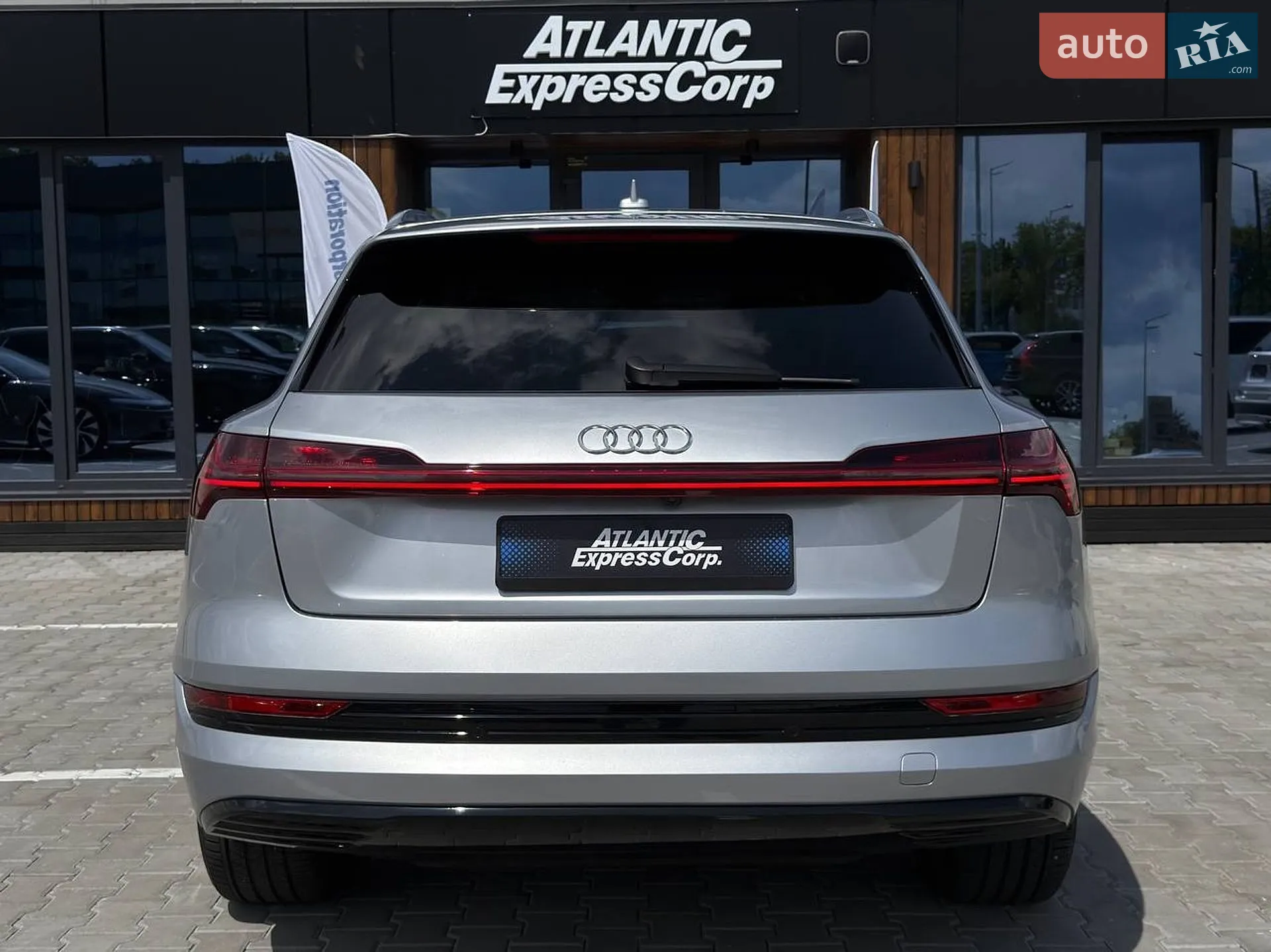 2022 Audi e-tron - мініатюра 3