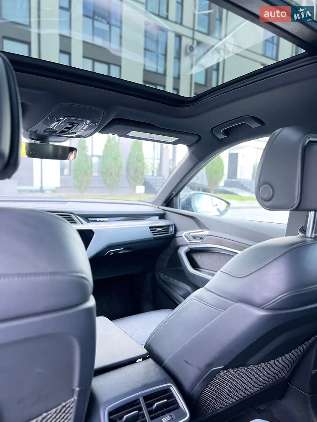 2019 Audi e-tron - мініатюра 18