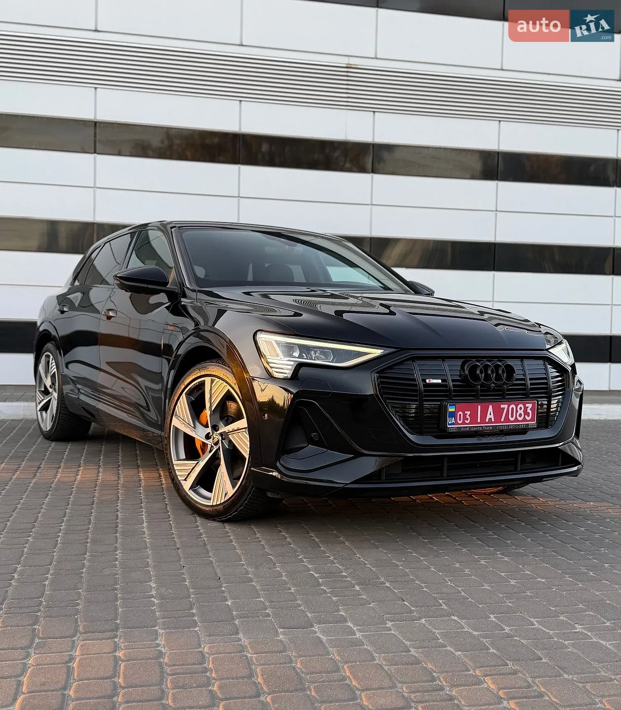 2022 Audi e-tron - мініатюра 2