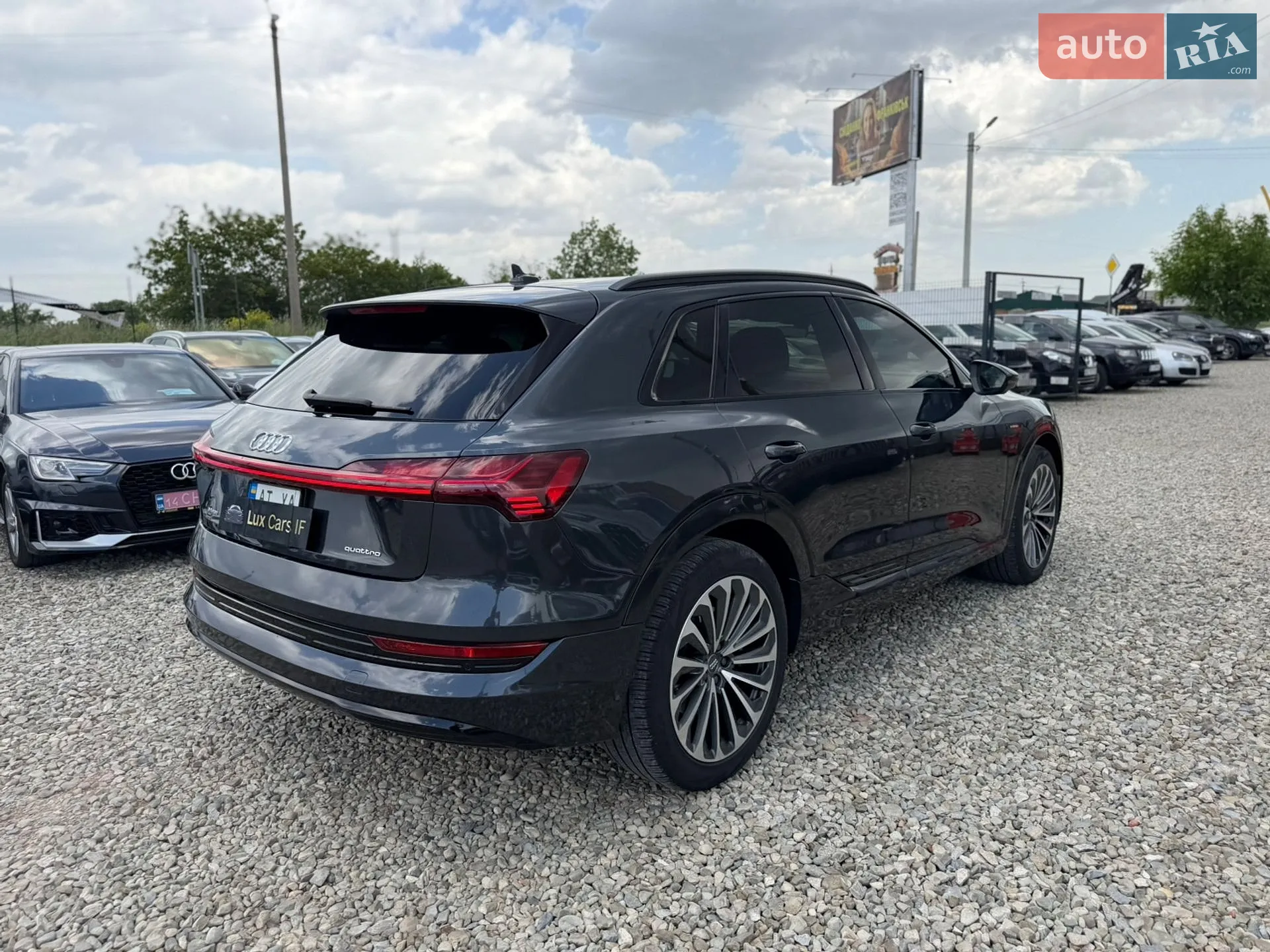 2020 Audi e-tron - мініатюра 18
