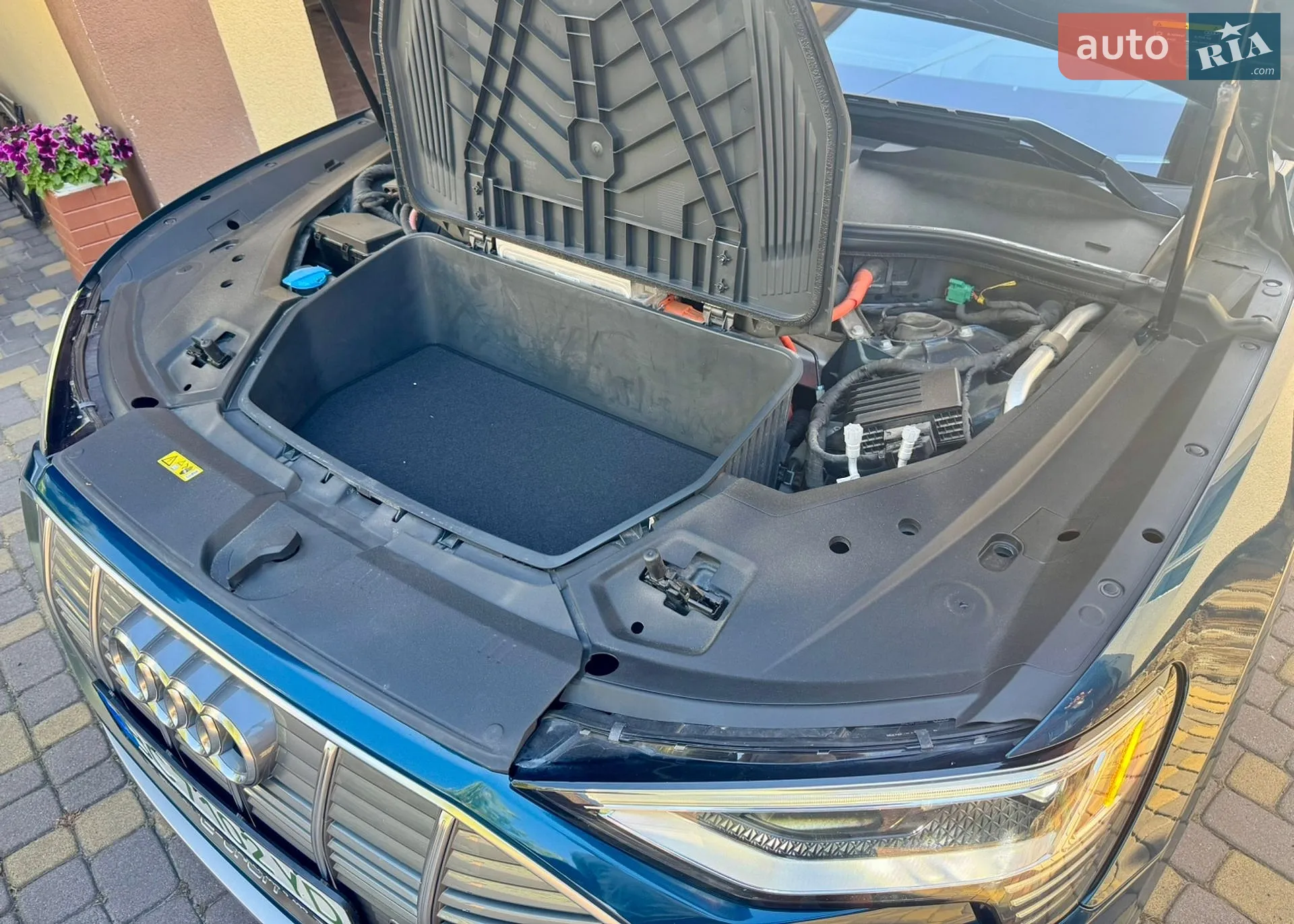 2019 Audi e-tron - мініатюра 37