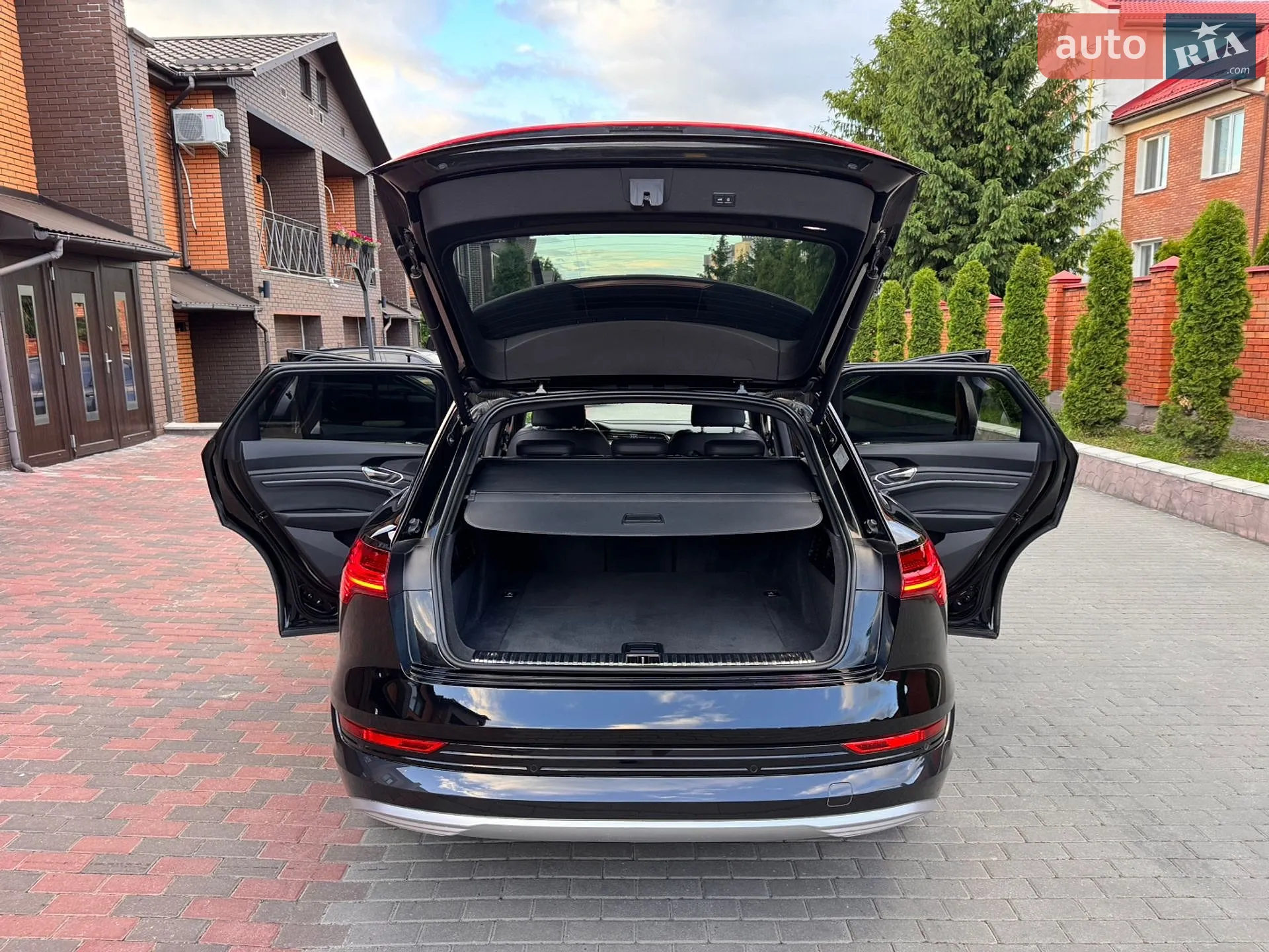 2023 Audi e-tron - мініатюра 16