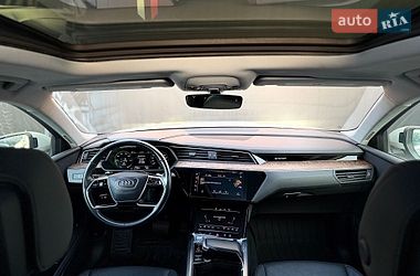 Внедорожник / Кроссовер Audi e-tron 2019 в Львове