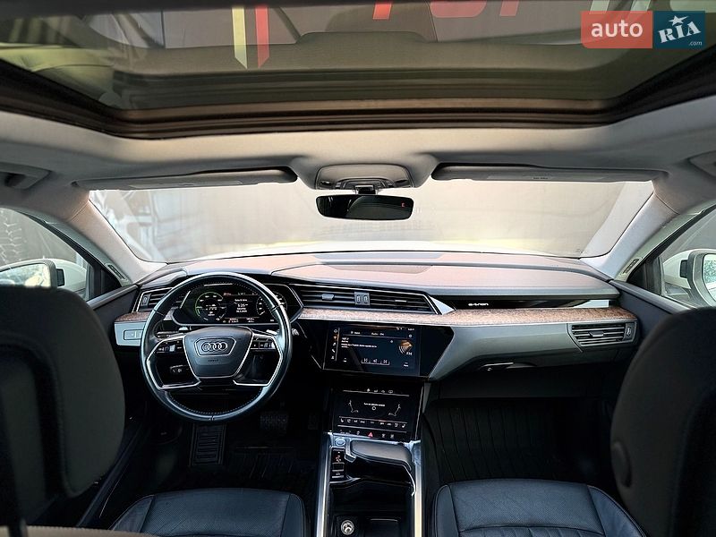 Внедорожник / Кроссовер Audi e-tron 2019 в Львове