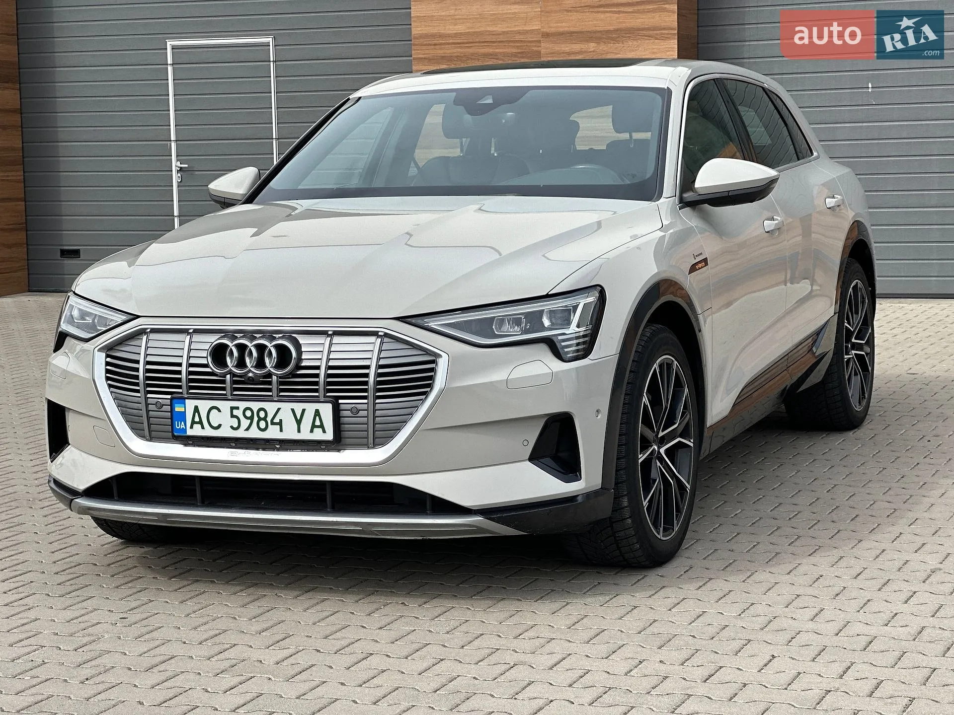 2020 Audi e-tron - мініатюра 17