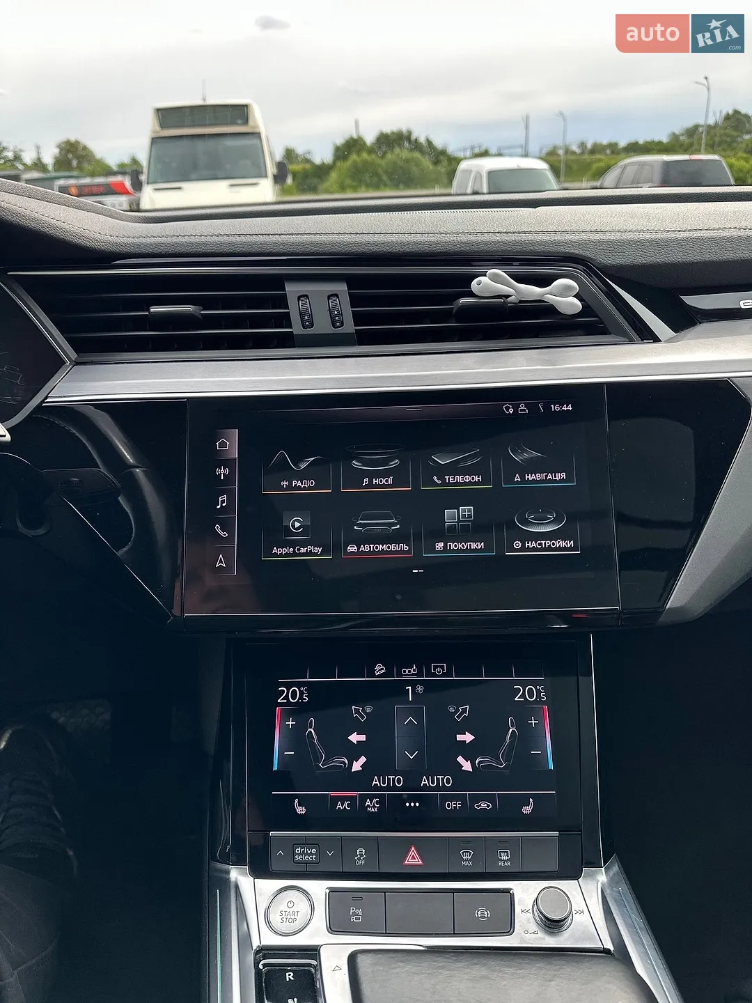 2020 Audi e-tron - мініатюра 49