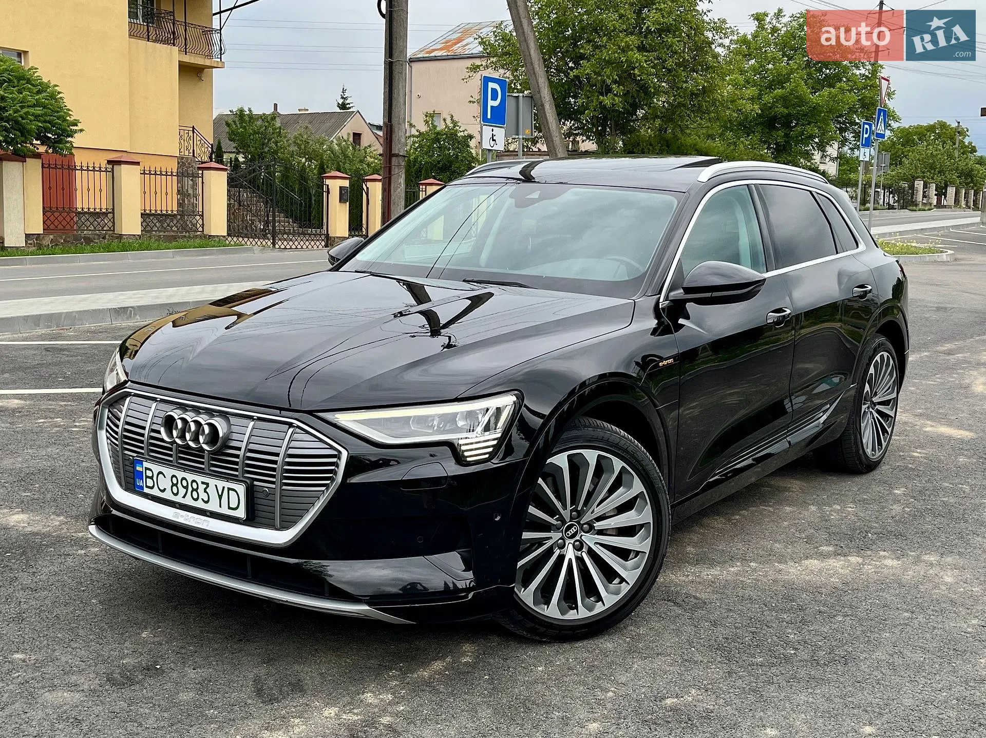 2020 Audi e-tron - фото 1