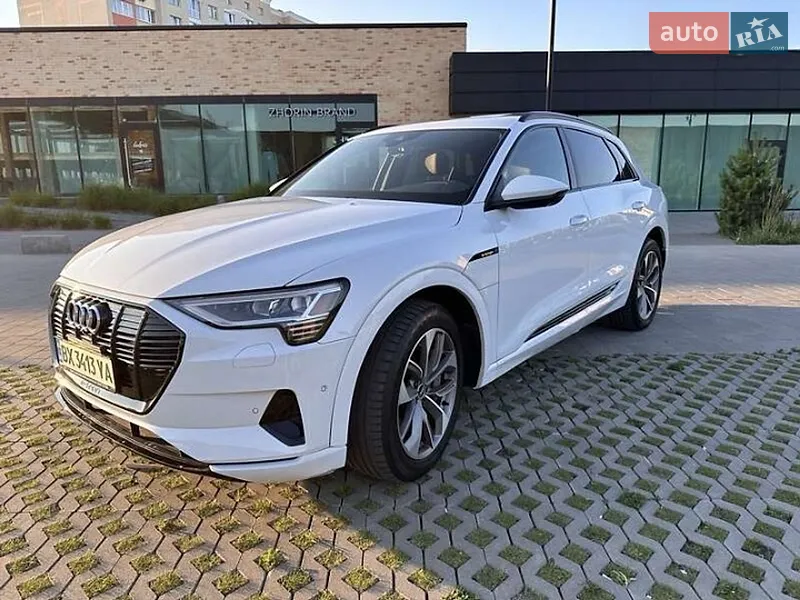 Audi e-tron 2021