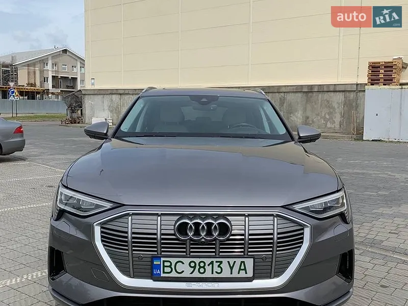 Audi e-tron 2019