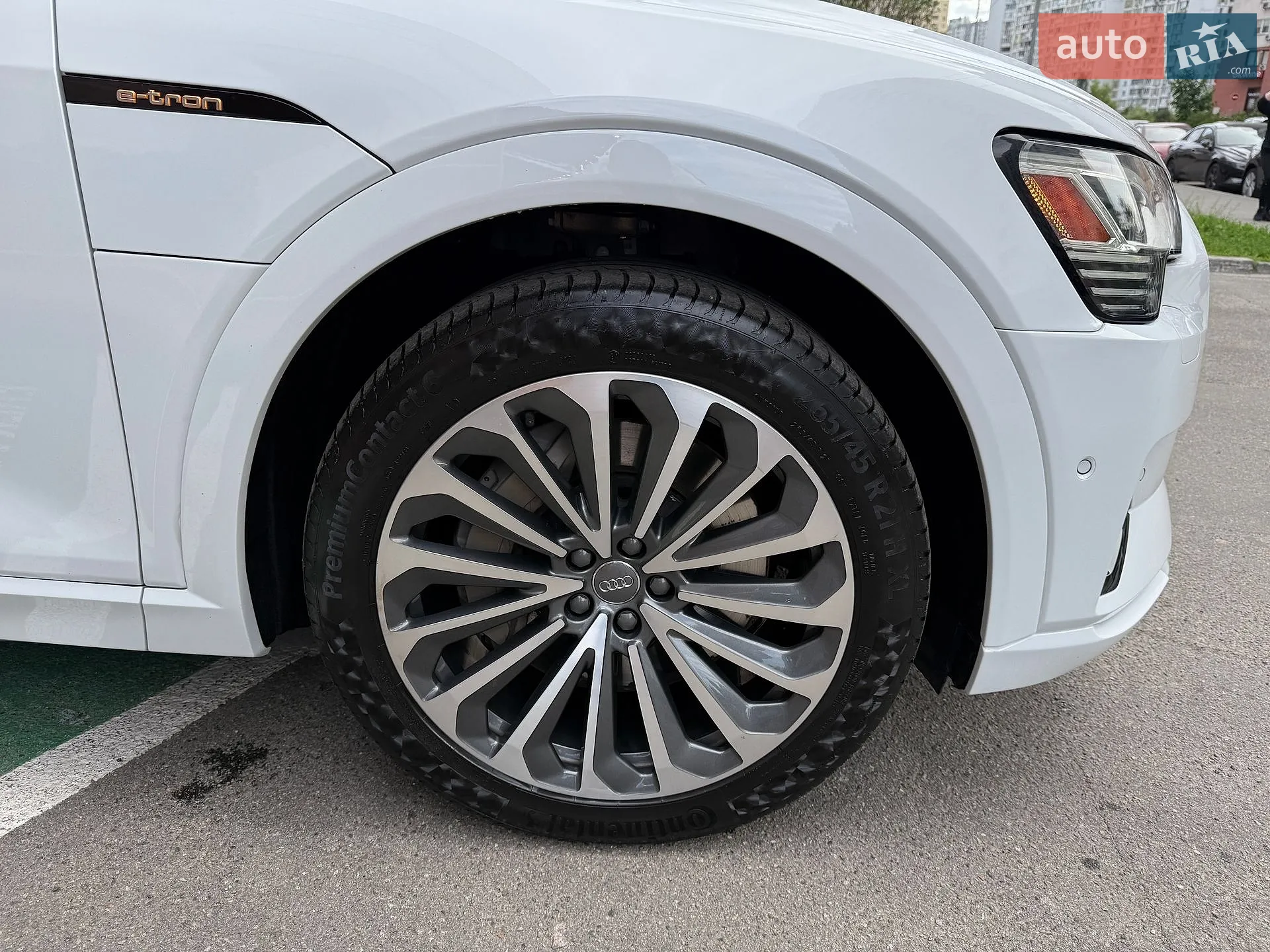 2019 Audi e-tron - мініатюра 4