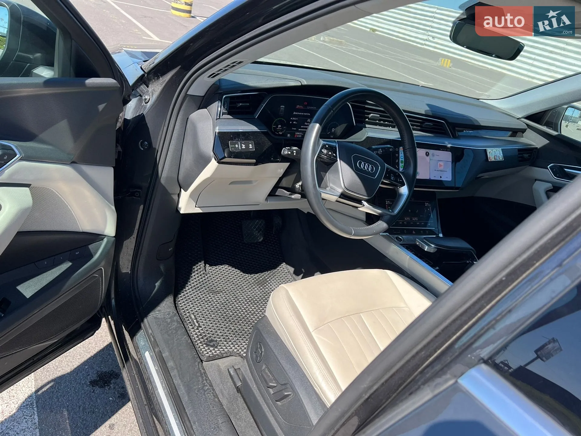 2020 Audi e-tron - мініатюра 15