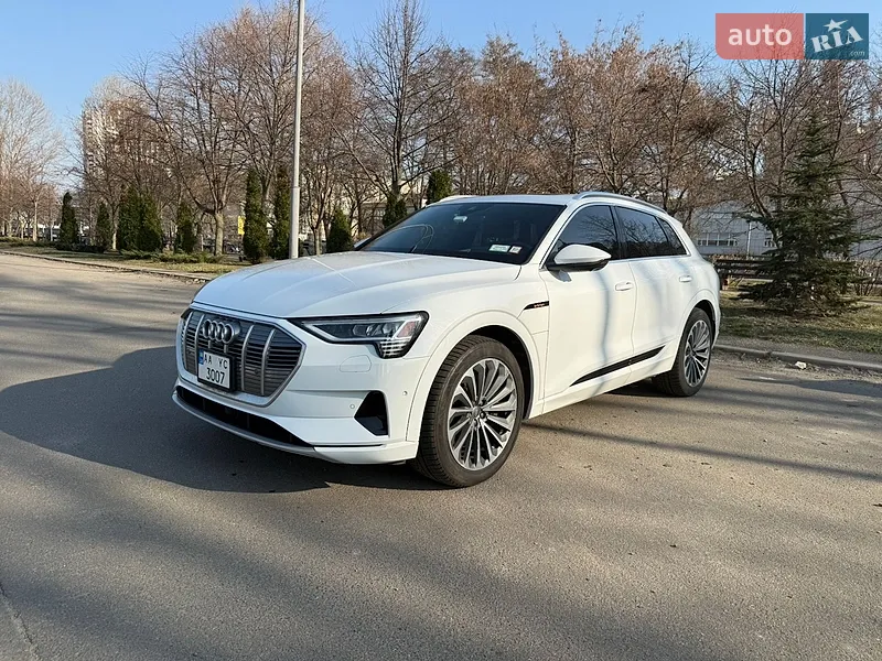 Audi e-tron 2019