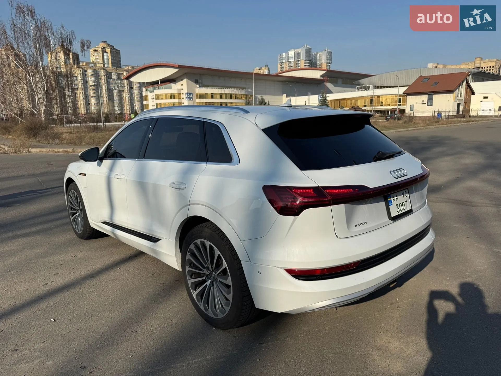 2019 Audi e-tron - мініатюра 5