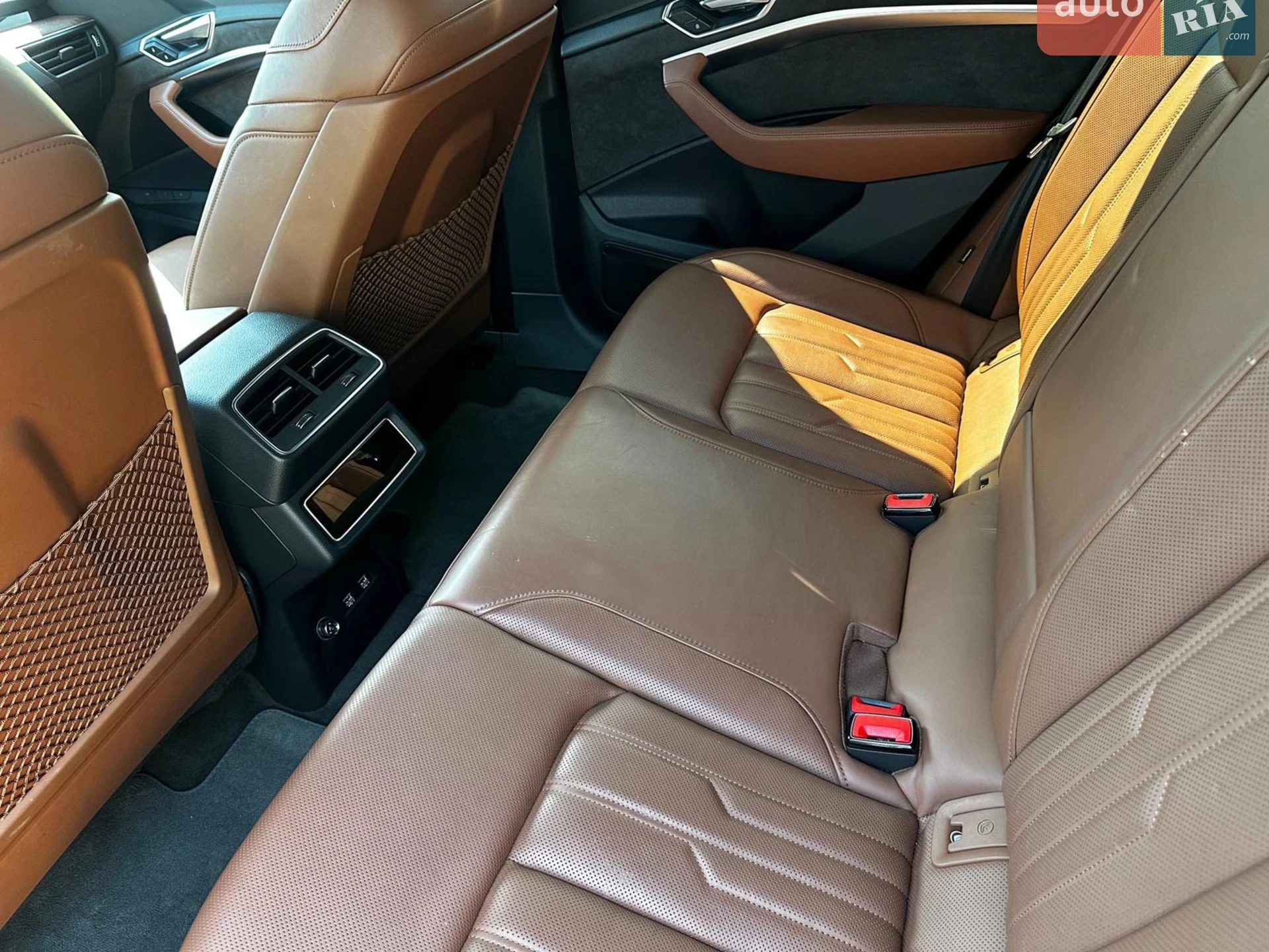 2019 Audi e-tron - мініатюра 23