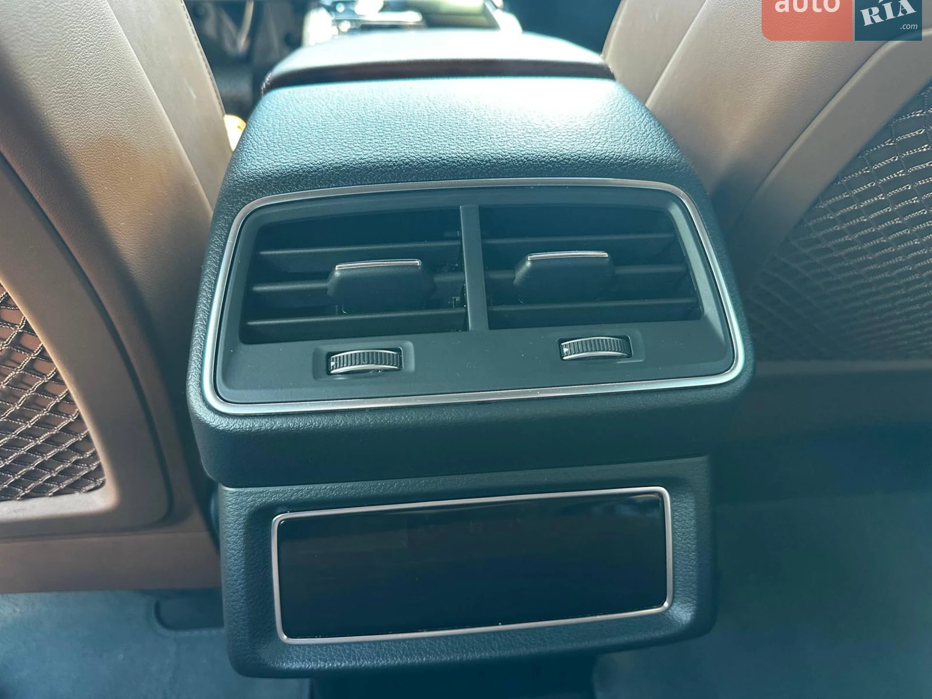 2019 Audi e-tron - мініатюра 25
