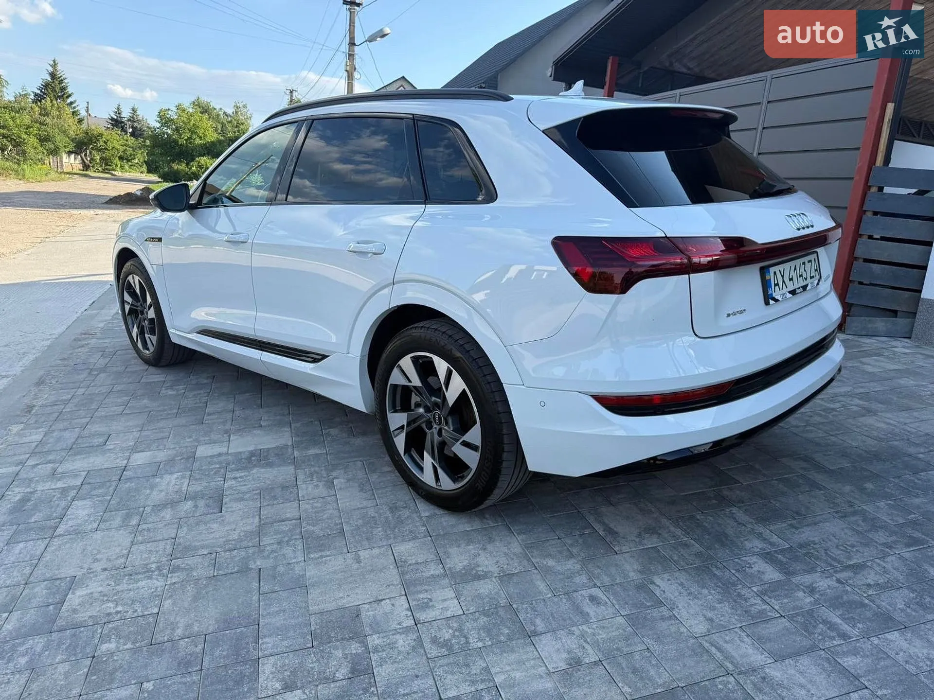 2020 Audi e-tron - мініатюра 4